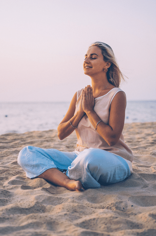 Mindfulness-woman-on-beach